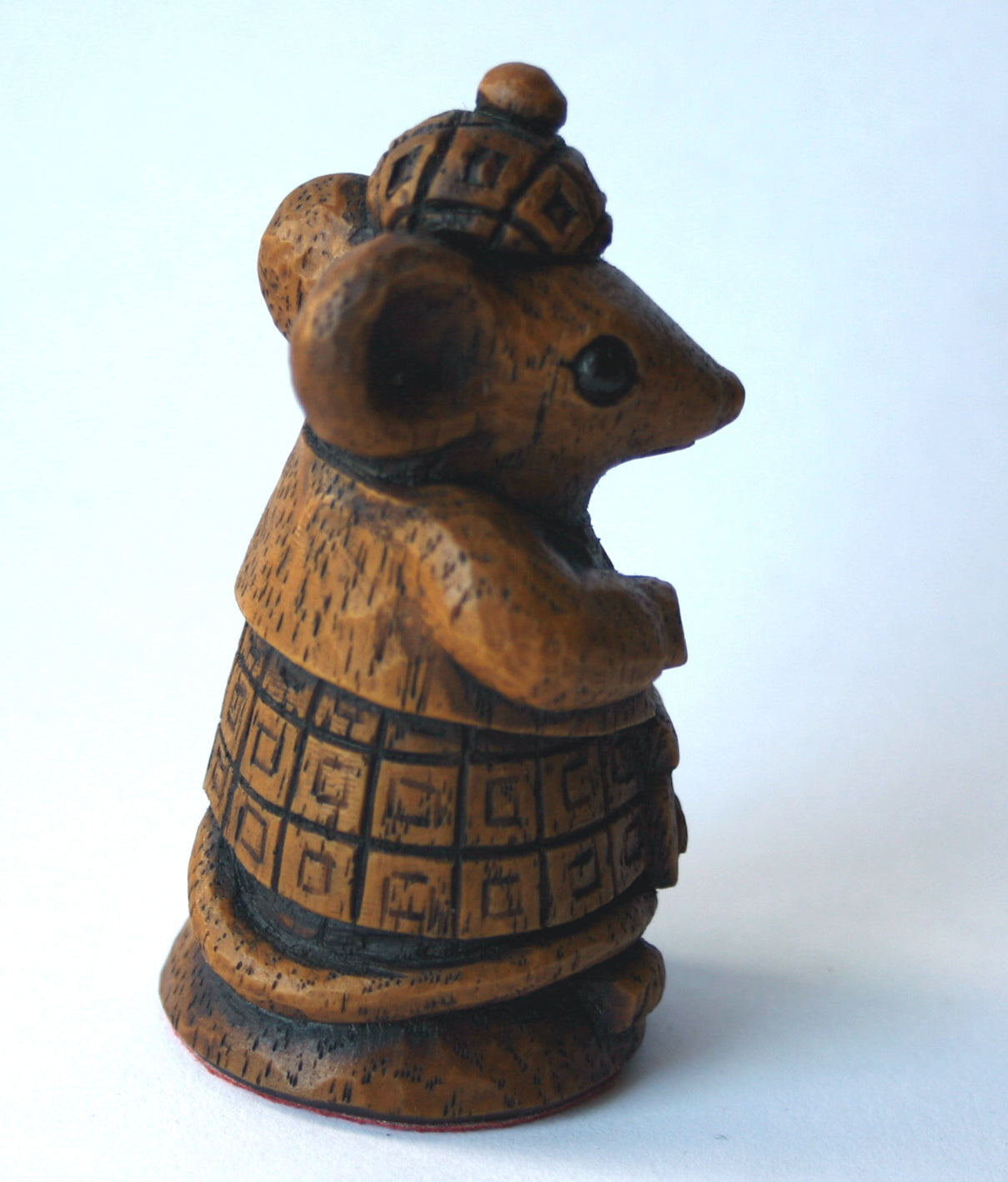 Scottish Highlander mouse, side view
