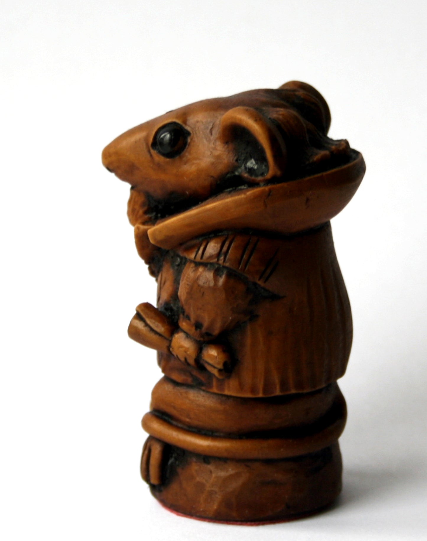 Shakespeare (in mouse form), left