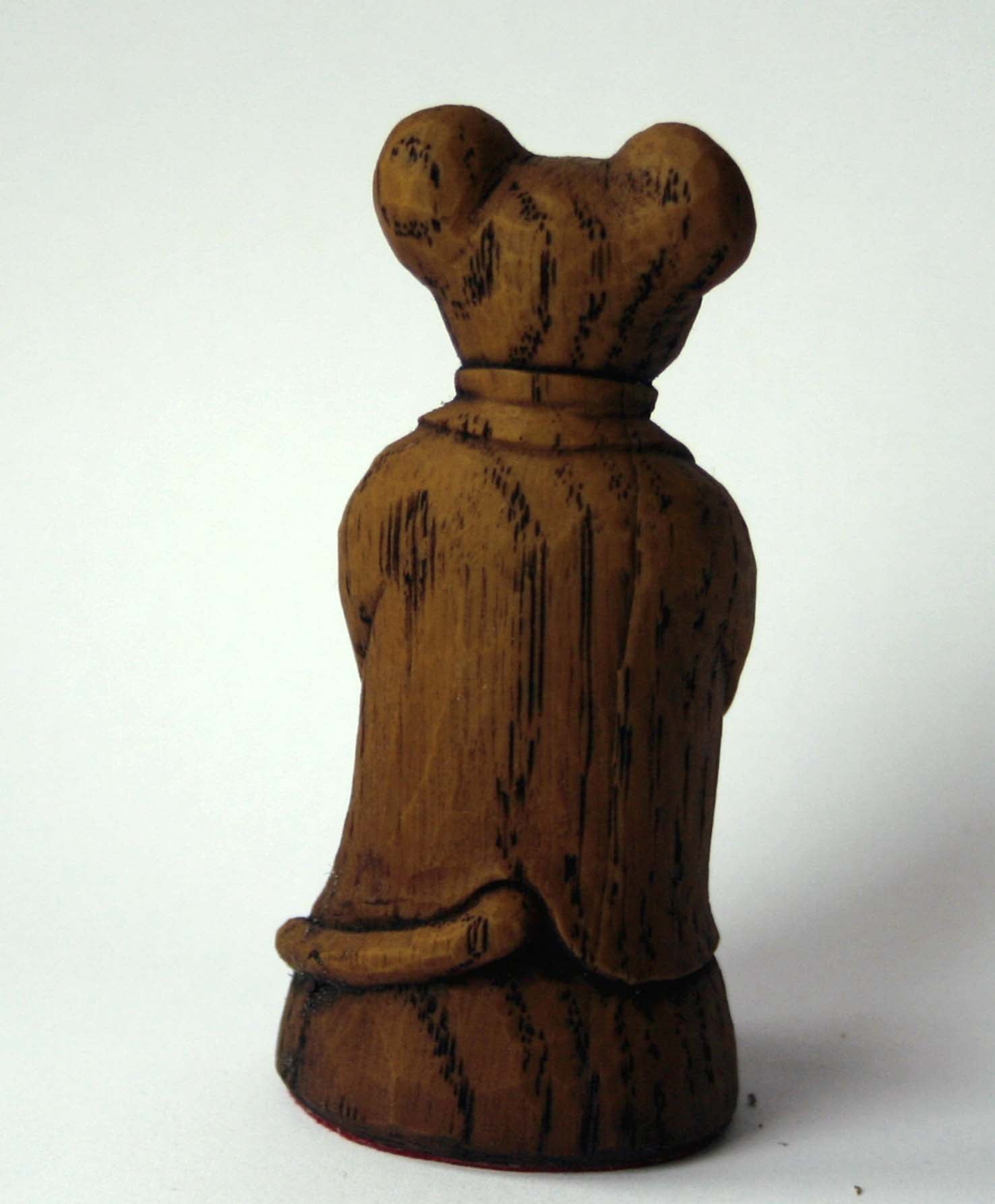 Church Mouse Vicar figurine rear